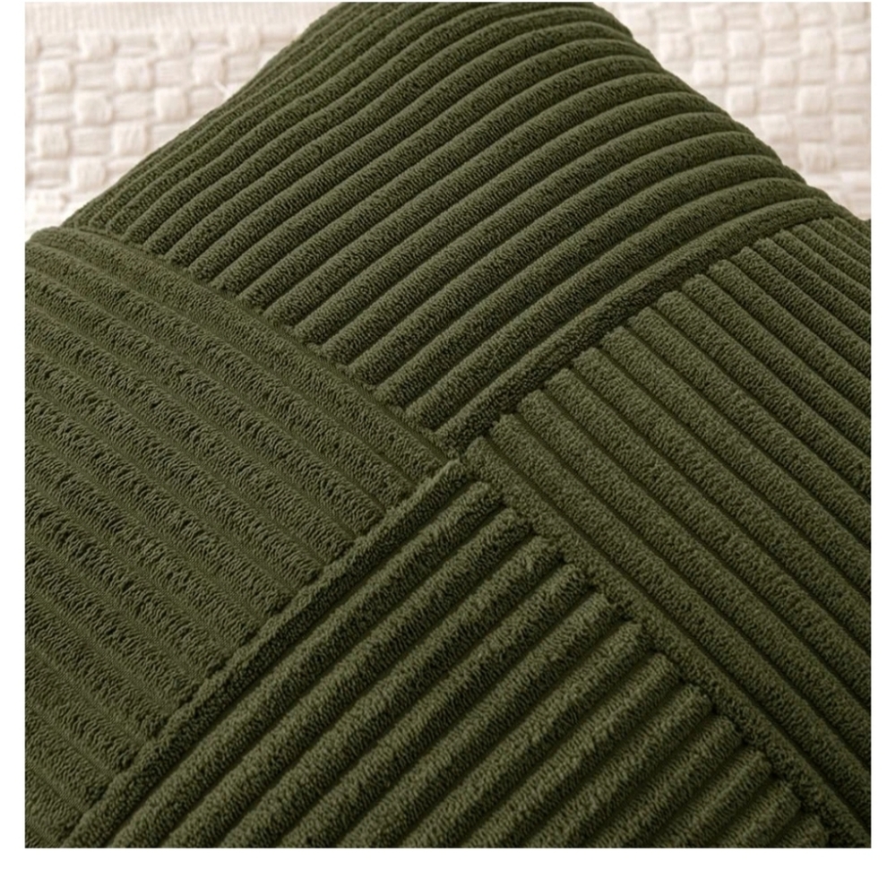 MIULEE Pack of 2 Pillow Covers 20 x 20 Inch Hunter Green Super Soft‎ Corduroy